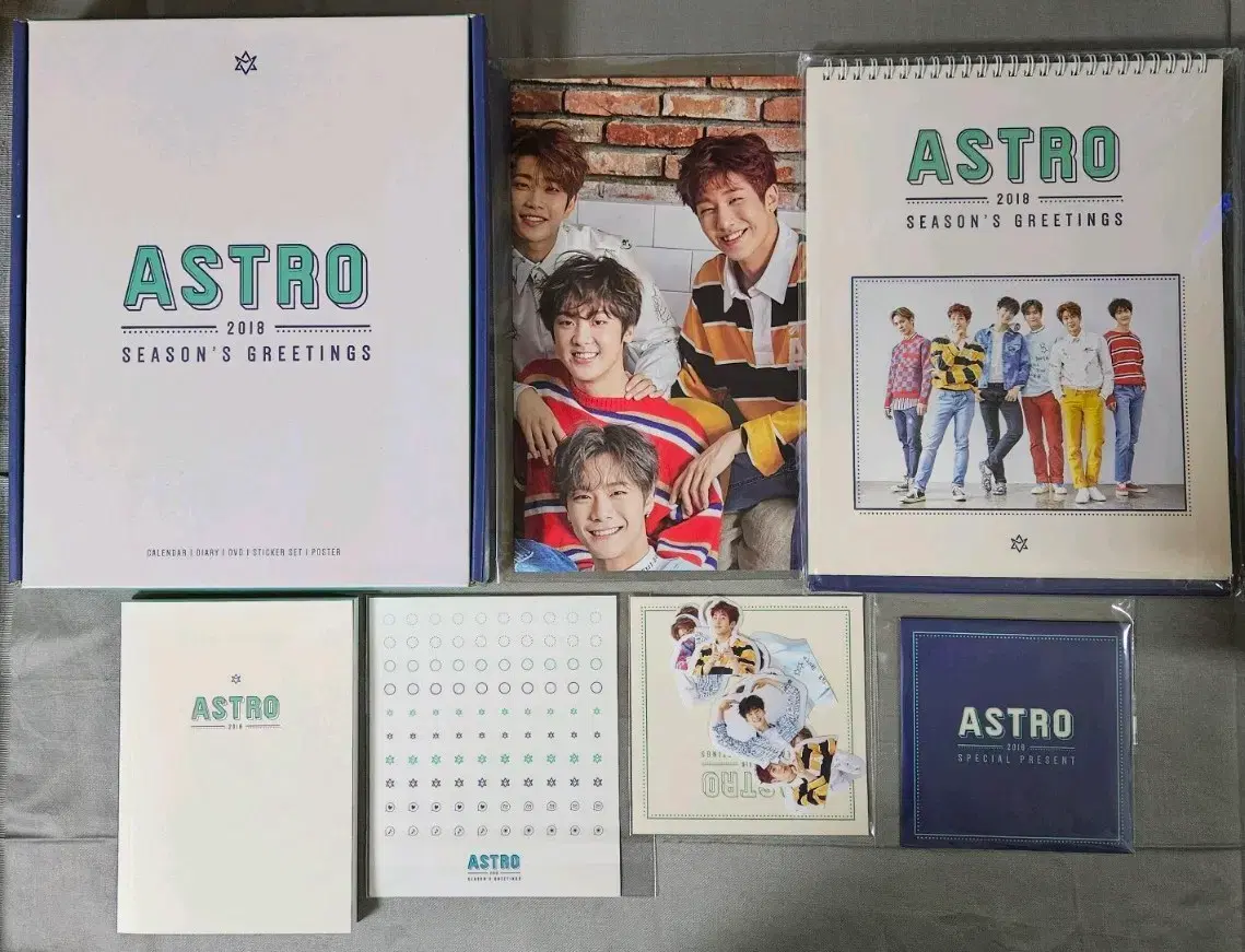 astro season greeting 2018 green | 브랜드 중고거래 플랫폼, 번개장터